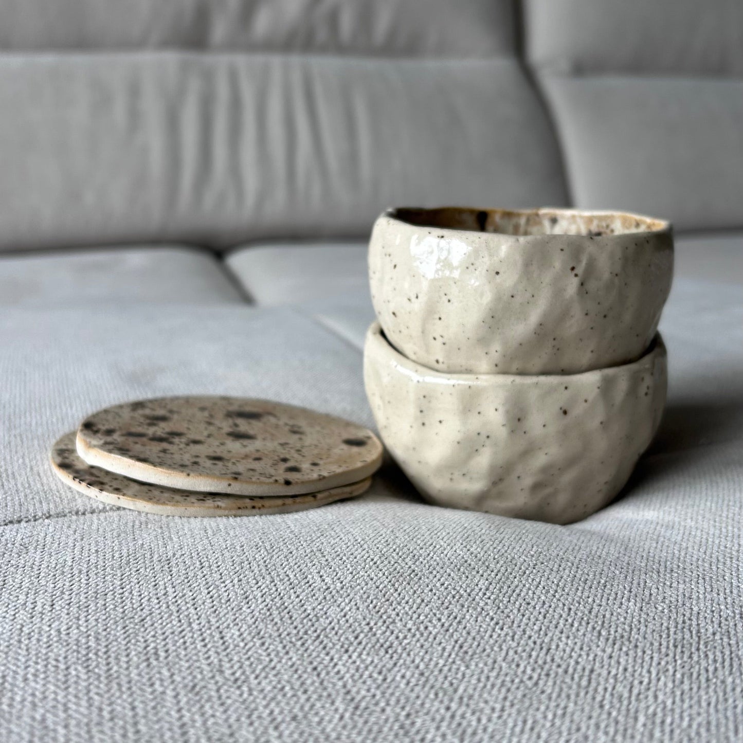 Teacups and saucers set 𝘛𝘦𝘢 𝘵𝘪𝘮𝘦?